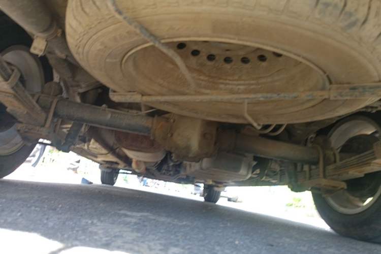 Used Wuling Zhengcheng 2021 1.5T Manual Comfort Version Chassis Rear