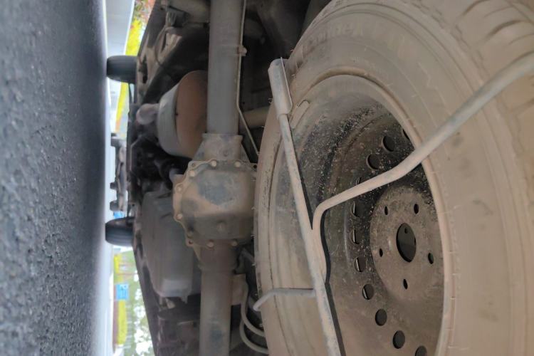 Used Wuling Zhengcheng 2021 1.5T Manual Luxury Commercial Vehicle Chassis Rear