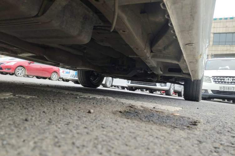 Used Wuling Zhengcheng 2021 1.5T Manual Comfort Version Chassis Rear Right