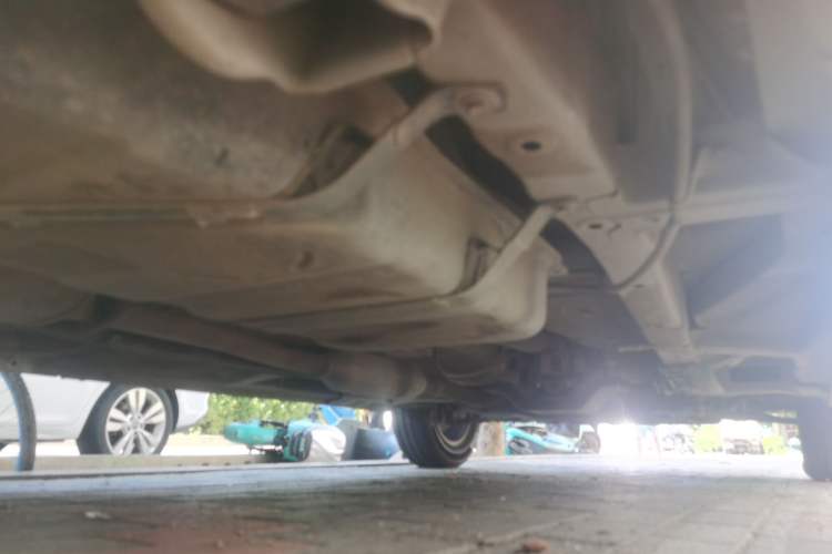 Used Wuling Zhengcheng 2021 1.5T Manual Luxury Version Chassis Rear Right