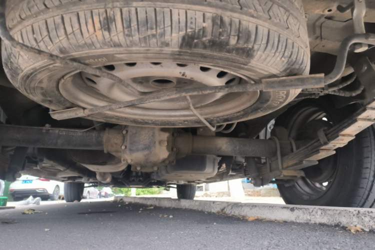 Used Wuling Zhengcheng 2021 1.5T Manual Comfort Version Chassis Rear