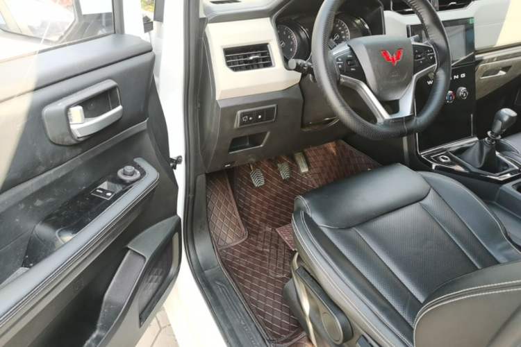 Used Wuling Zhengcheng 2021 1.5T Manual Luxury Version Driver Seat