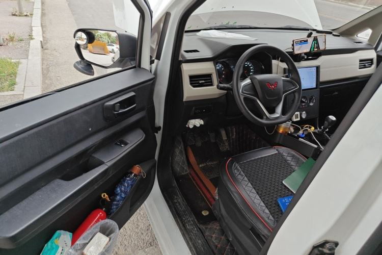 Used Wuling Zhengcheng 2021 1.5T Manual Comfort Version Driver Seat
