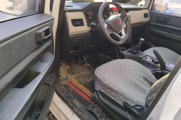 Used Wuling Zhengcheng 2021 1.5T Manual Comfort Version Driver Seat