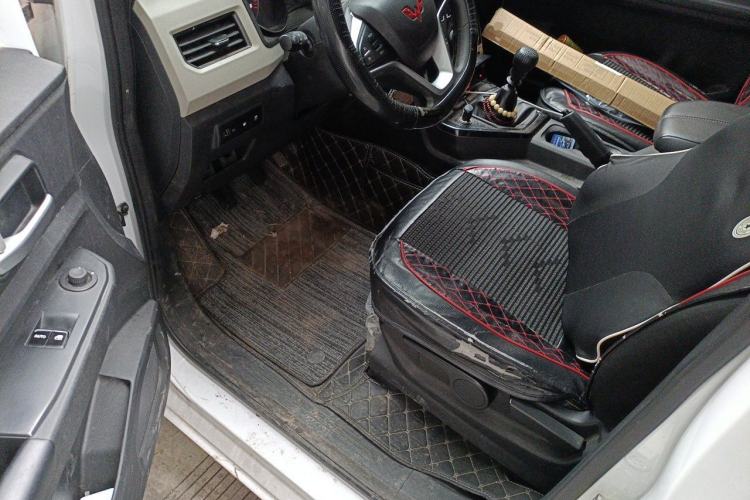 Used Wuling Zhengcheng 2021 1.5T Manual Luxury Commercial Vehicle Driver Seat