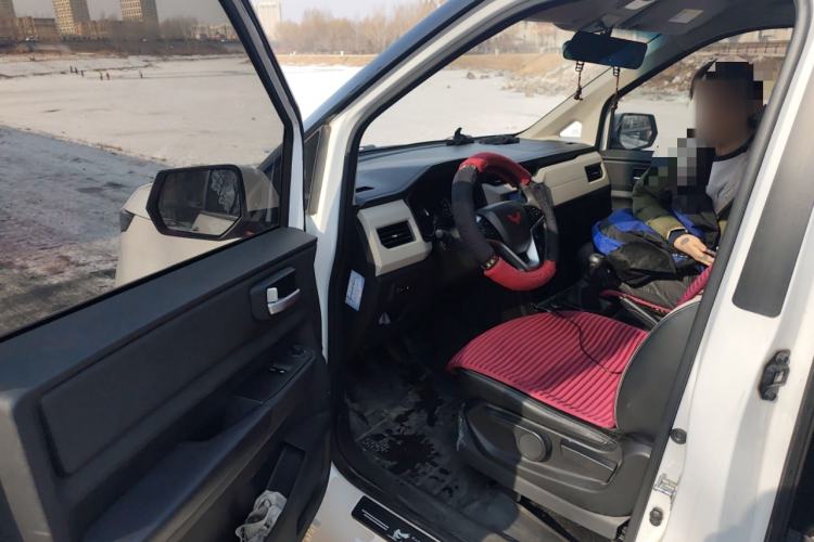 Used Wuling Zhengcheng 2021 1.5T Manual Luxury Version Driver Seat