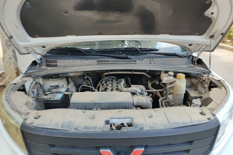 Used Wuling Zhengcheng 2021 1.5T Manual Comfort Version Engine Bay