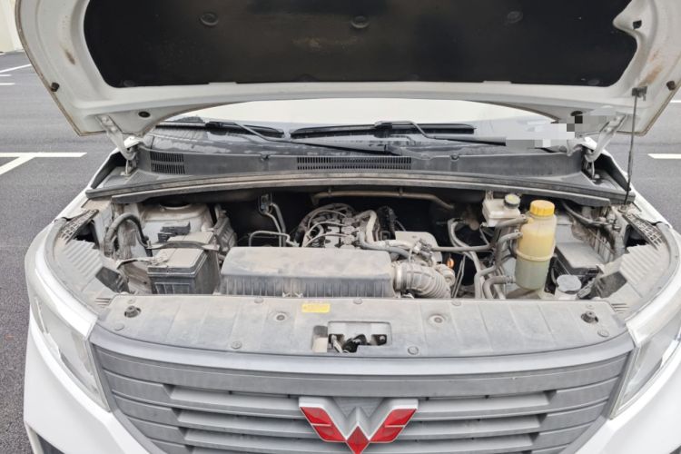 Used Wuling Zhengcheng 2021 1.5T Manual Comfort Version Engine Bay