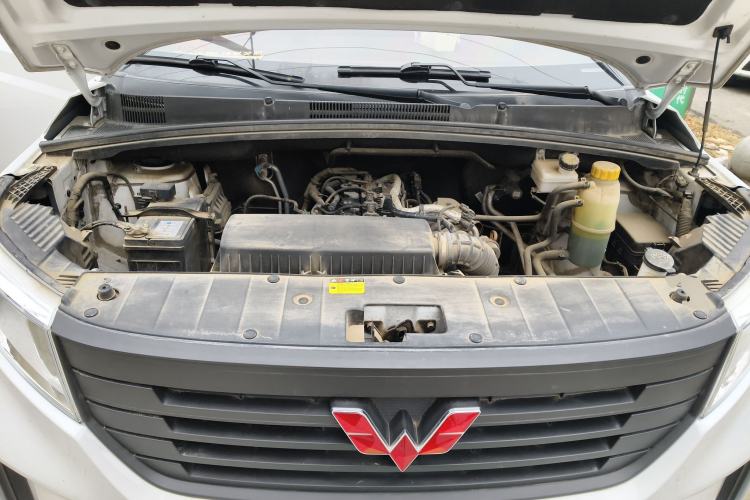 Used Wuling Zhengcheng 2021 1.5T Manual Comfort Version Engine Bay