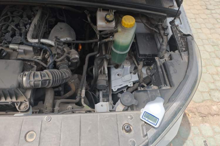 Used Wuling Zhengcheng 2021 1.5T Manual Luxury Version Engine Bay Left