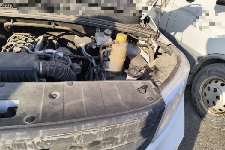 Used Wuling Zhengcheng 2021 1.5T Manual Comfort Version Engine Bay Left