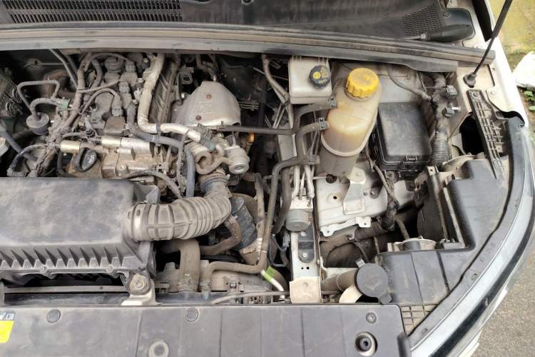 Used Wuling Zhengcheng 2021 1.5T Manual Luxury Version Engine Bay Left