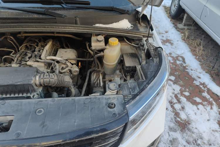 Used Wuling Zhengcheng 2021 1.5T Manual Luxury Version Engine Bay Left