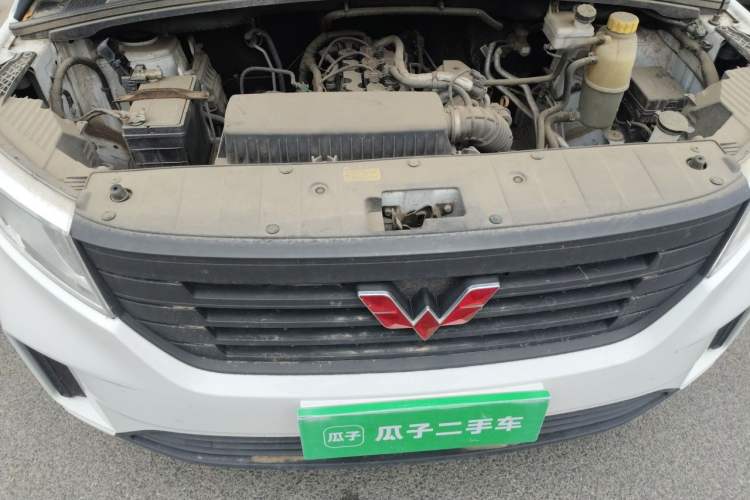 Used Wuling Zhengcheng 2021 1.5T Manual Comfort Version Engine Bay