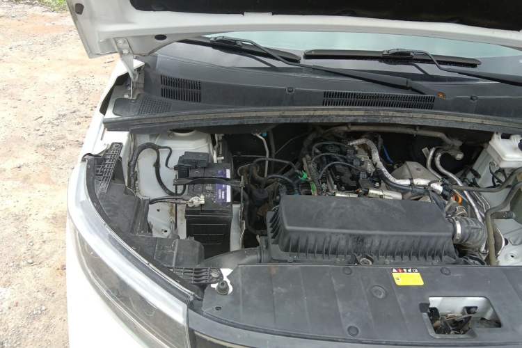 Used Wuling Zhengcheng 2021 1.5T Manual Luxury Version Engine Bay Right
