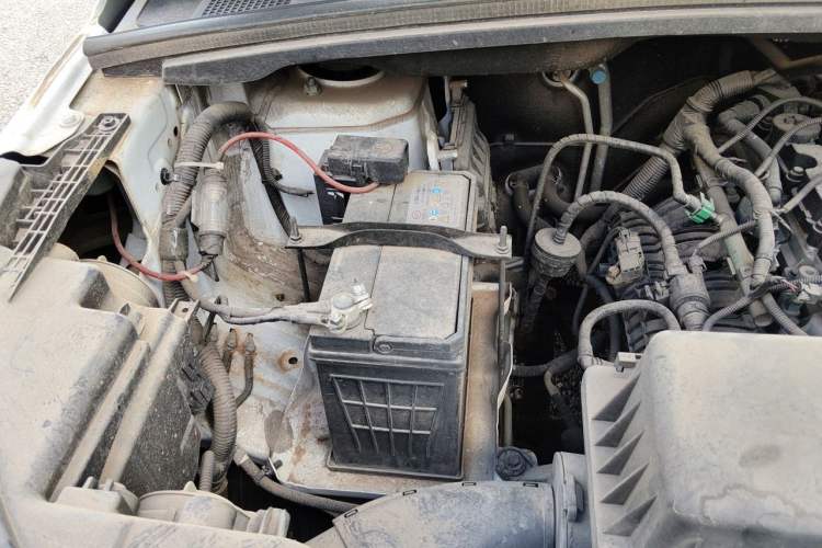 Used Wuling Zhengcheng 2021 1.5T Manual Luxury Version Engine Bay Right