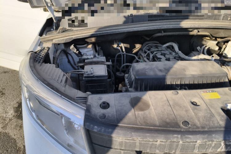 Used Wuling Zhengcheng 2021 1.5T Manual Comfort Version Engine Bay Right