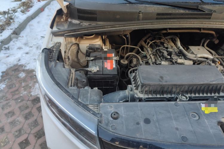 Used Wuling Zhengcheng 2021 1.5T Manual Luxury Version Engine Bay Right