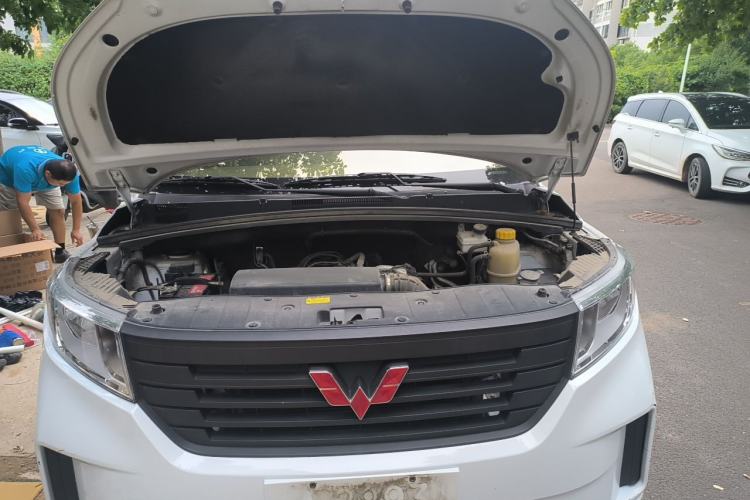 Used Wuling Zhengcheng 2021 1.5T Manual Comfort Version Engine Bay