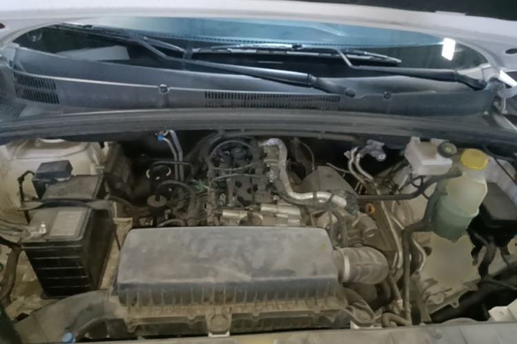 Used Wuling Zhengcheng 2021 1.5T Manual Luxury Version Engine Bay