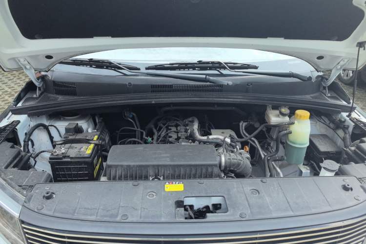 Used Wuling Zhengcheng 2021 1.5T Manual Comfort Version Engine Bay