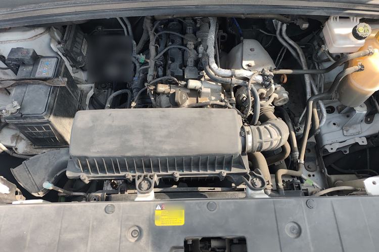 Used Wuling Zhengcheng 2021 1.5T Manual Luxury Version Engine Bay