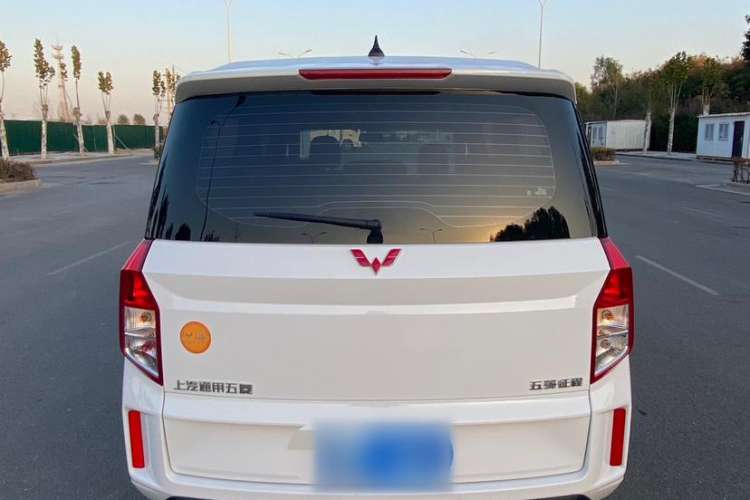 Used Wuling Zhengcheng 2021 1.5T Manual Luxury Commercial Vehicle Exterior 2