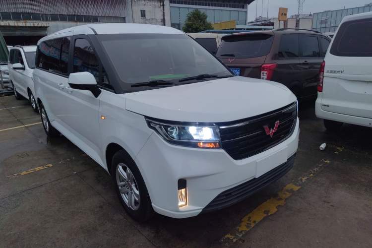 Used Wuling Zhengcheng 2021 1.5T Manual Luxury Version Exterior 2