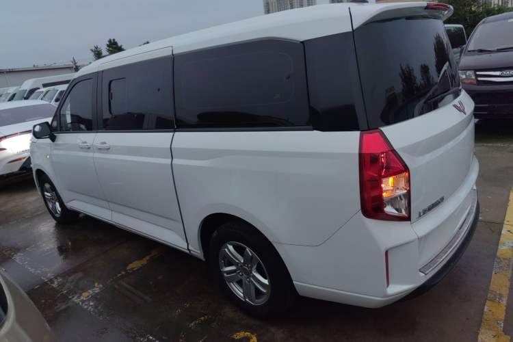 Used Wuling Zhengcheng 2021 1.5T Manual Luxury Version Exterior 3