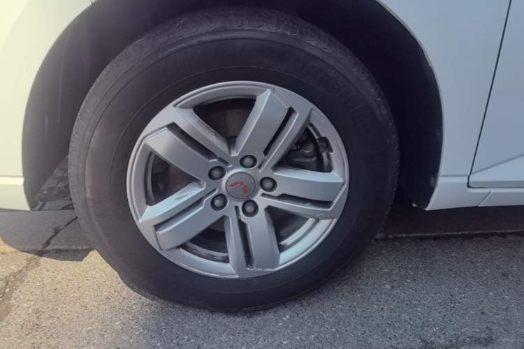 Used Wuling Zhengcheng 2021 1.5T Manual Luxury Version Exterior 4