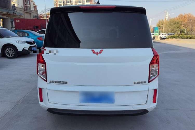Used Wuling Zhengcheng 2021 1.5T Manual Comfort Version Exterior 4