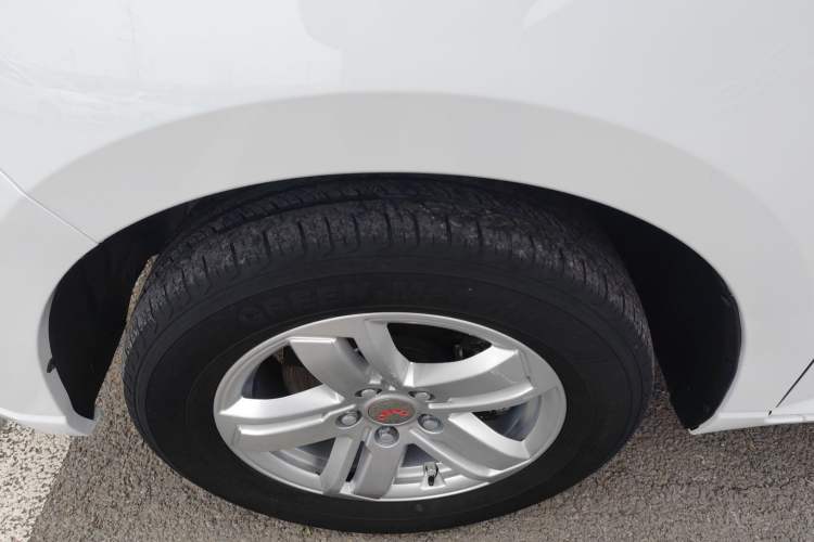 Used Wuling Zhengcheng 2021 1.5T Manual Luxury Version Exterior 4