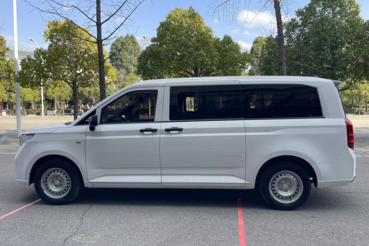 Used Wuling Zhengcheng 2021 1.5T Manual Comfort Version Exterior 4