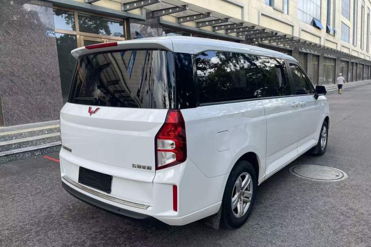 Used Wuling Zhengcheng 2021 1.5T Manual Luxury Version Exterior 4