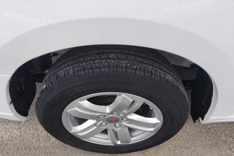 Used Wuling Zhengcheng 2021 1.5T Manual Luxury Version Exterior 5