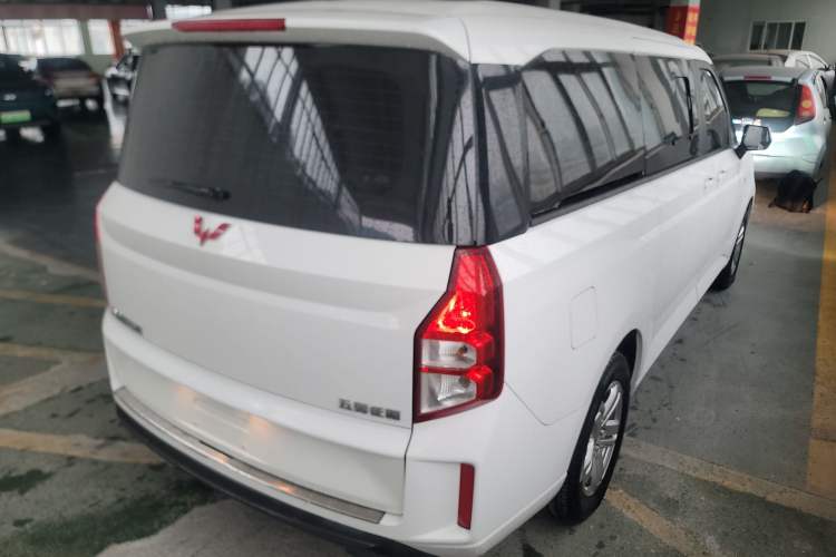 Used Wuling Zhengcheng 2021 1.5T Manual Luxury Version Exterior 5