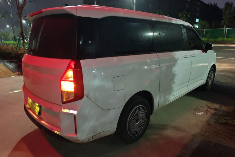 Used Wuling Zhengcheng 2021 1.5T Manual Luxury Version Exterior 5