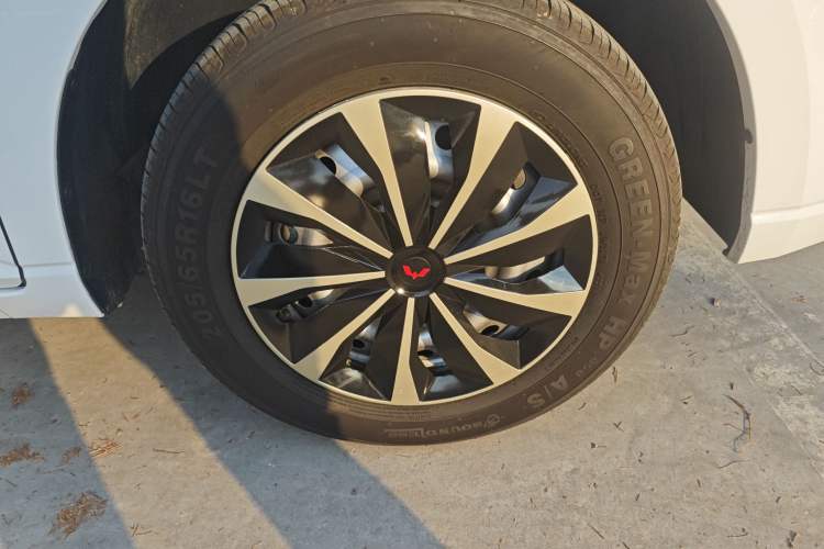 Used Wuling Zhengcheng 2021 1.5T Manual Luxury Version Exterior 7