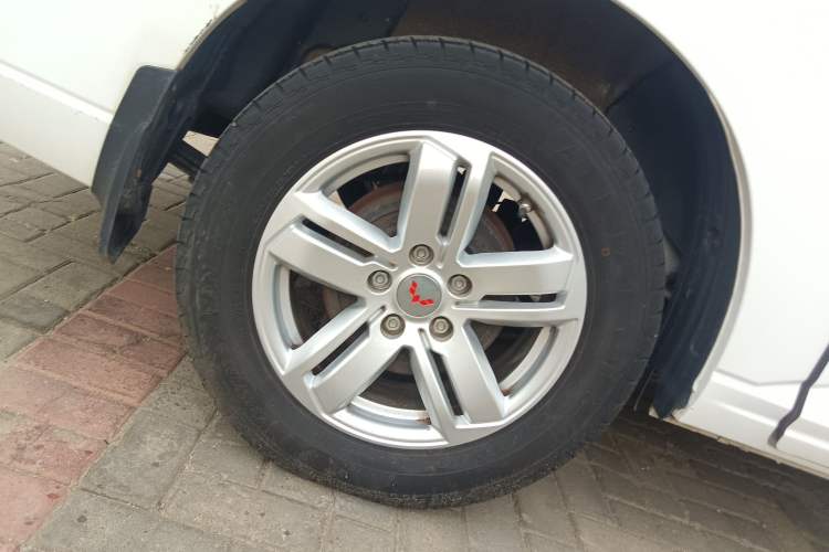 Used Wuling Zhengcheng 2021 1.5T Manual Comfort Version Exterior 8