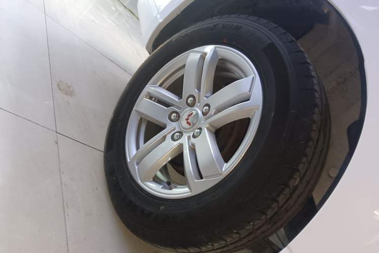 Used Wuling Zhengcheng 2021 1.5T Manual Luxury Version Exterior 8