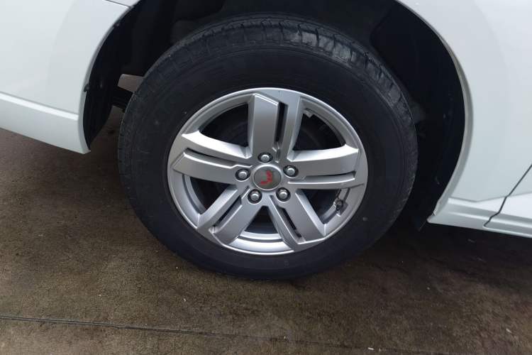 Used Wuling Zhengcheng 2021 1.5T Manual Luxury Version Exterior 8