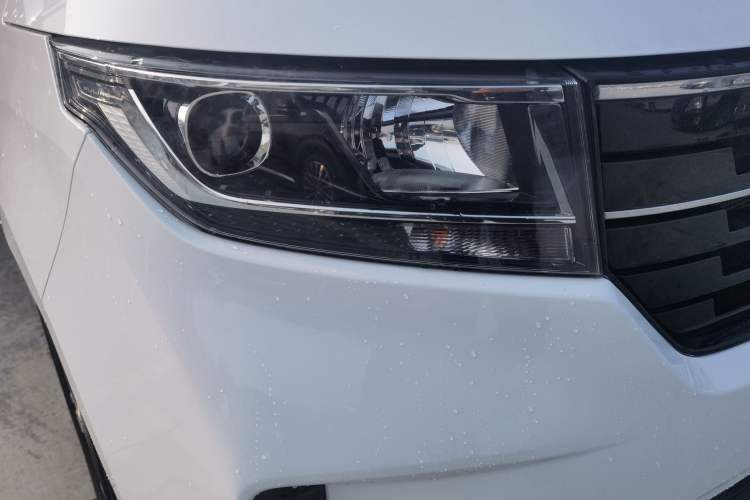 Used Wuling Zhengcheng 2021 1.5T Manual Luxury Version Exterior 8