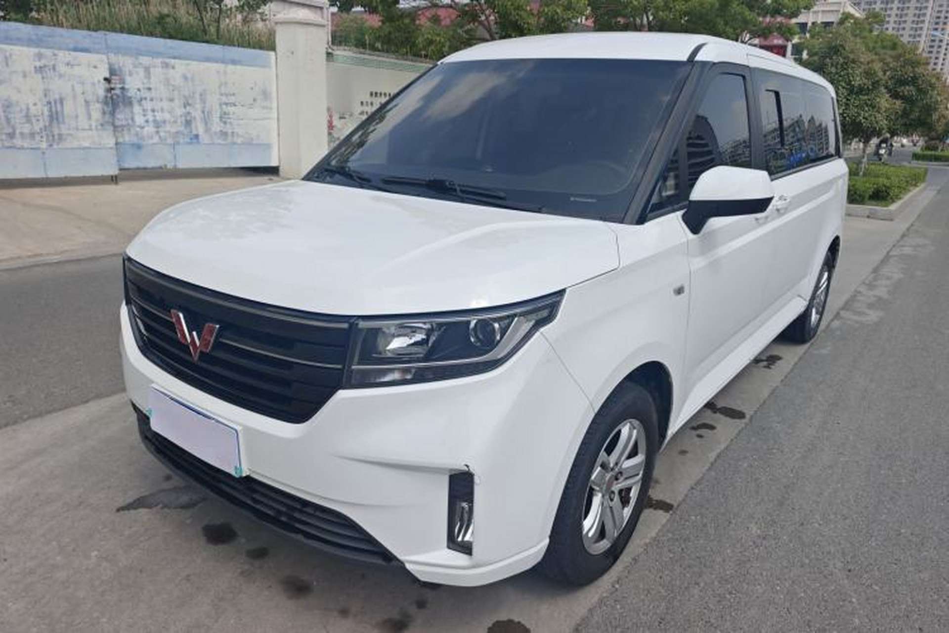 Used Wuling Zhengcheng 2021 1.5T Manual Luxury Version Front Left 45 Deg