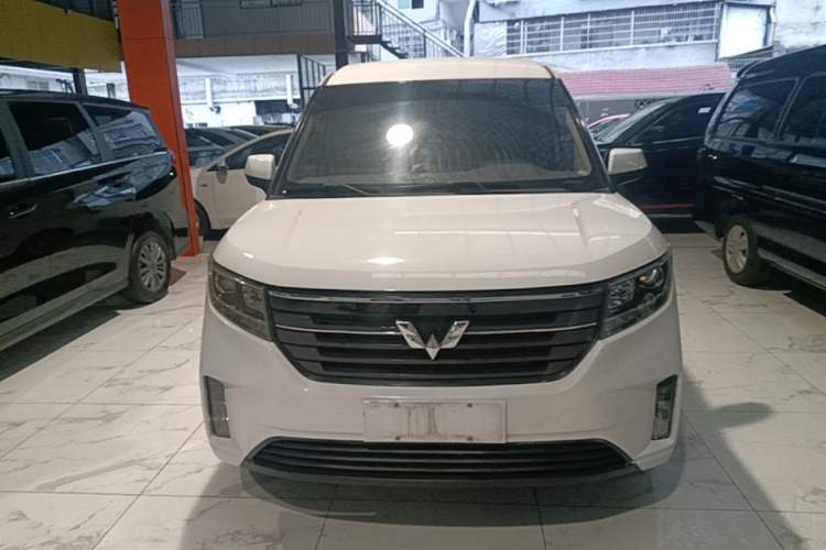 Used Wuling Zhengcheng 2021 1.5T Manual Luxury Version Front