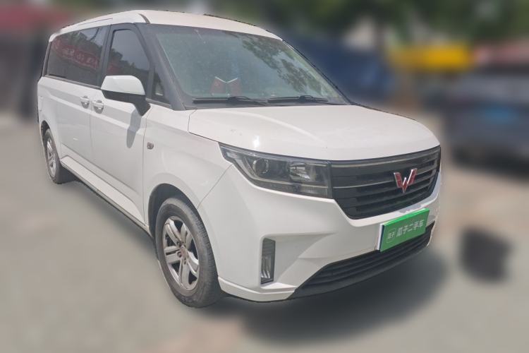 Used Wuling Zhengcheng 2021 1.5T Manual Luxury Version Front Right 45 Deg