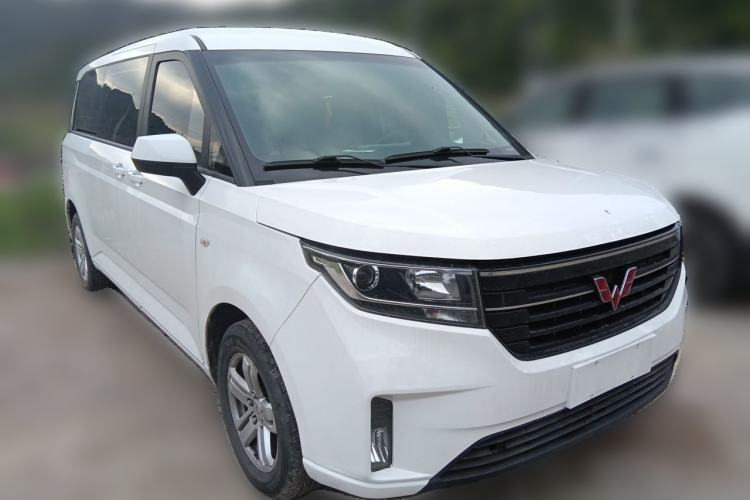 Used Wuling Zhengcheng 2021 1.5T Manual Luxury Version Front Right 45 Deg