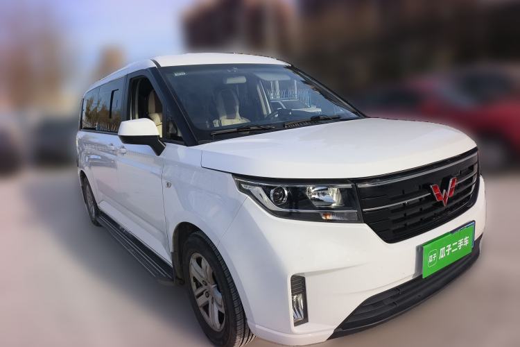 Used Wuling Zhengcheng 2021 1.5T Manual Luxury Version Front Right 45 Deg