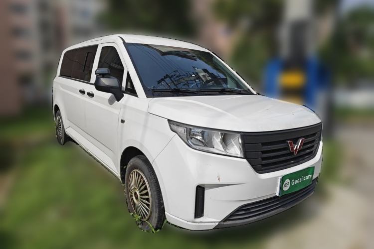Used Wuling Zhengcheng 2021 1.5T Manual Comfort Version Front Right 45 Deg