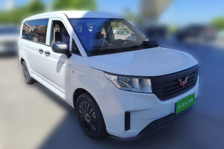 Used Wuling Zhengcheng 2021 1.5T Manual Comfort Version Front Right 45 Deg