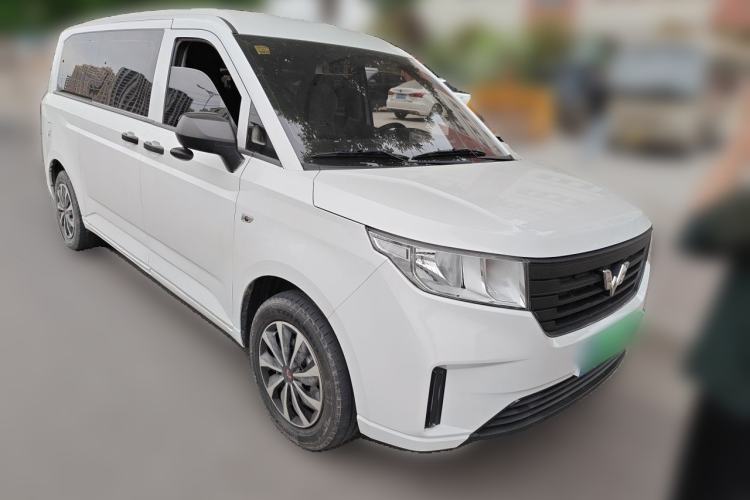 Used Wuling Zhengcheng 2021 1.5T Manual Comfort Version Front Right 45 Deg